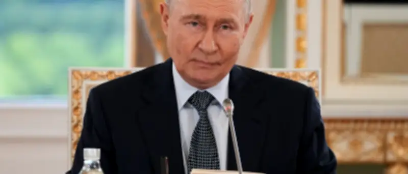 Putin siegesgewiss, Selenskyj bietet Treffen an