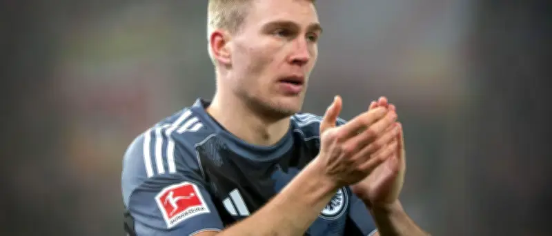 Rasmus Kristensen verlässt Eintracht Frankfurt vorzeitig, Talent Pimpong kommt