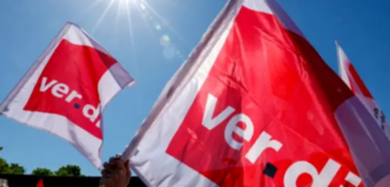 Rentenreform: Wirtschaft lobt, Gewerkschaften kritisieren scharf