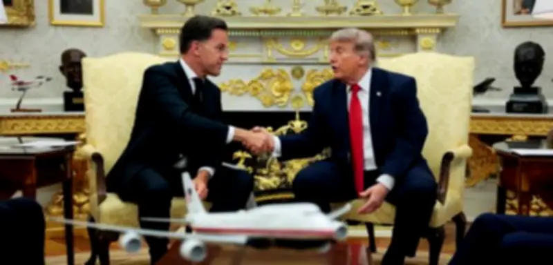Rutte schmeichelt Trump mit Balkendiagramm – Nato-Gipfel unter Druck