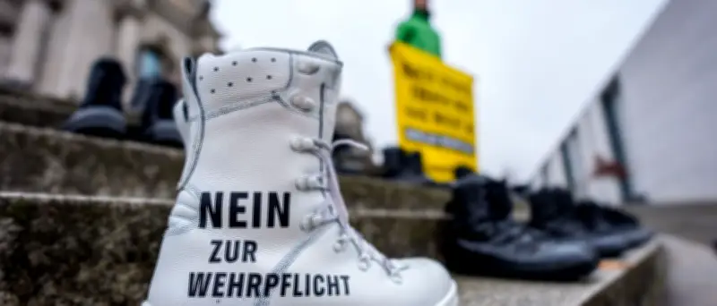 Schüler debattieren kontrovers über Wehrdienst und Freiheit