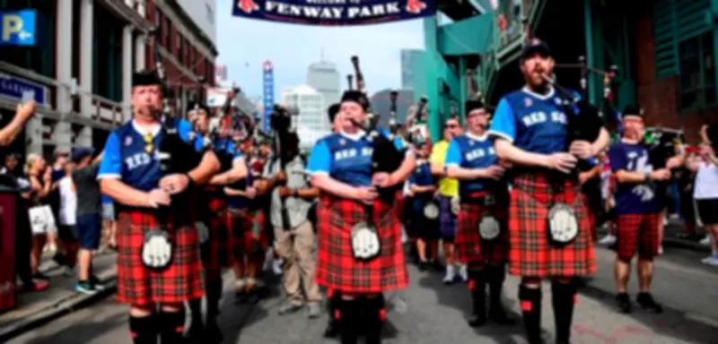 Schottische Fans erobern Boston: Party und Menschlichkeit