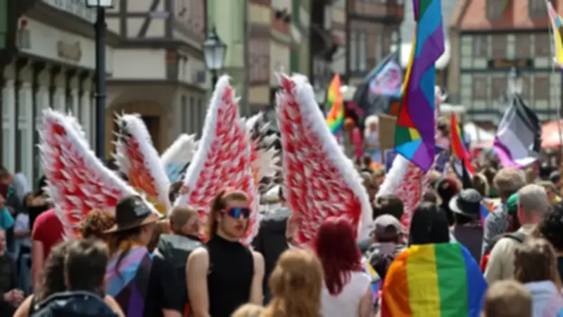Schrauben und rechte Gruppen stören CSD-Umzug in Wernigerode
