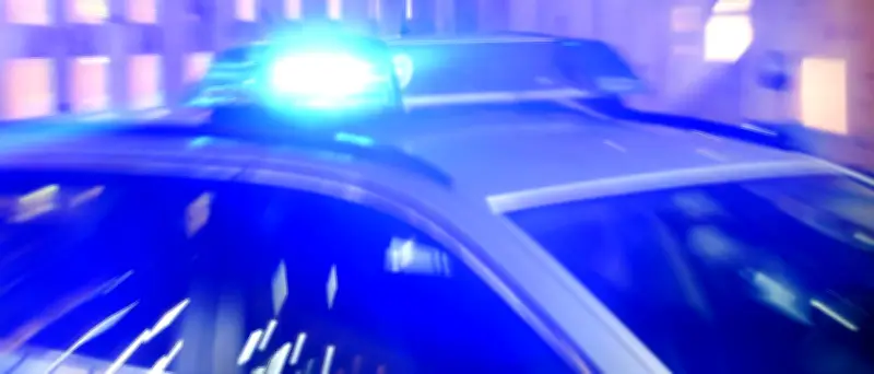 Schüsse auf Imbiss in Köln-Höhenberg: Großeinsatz der Polizei