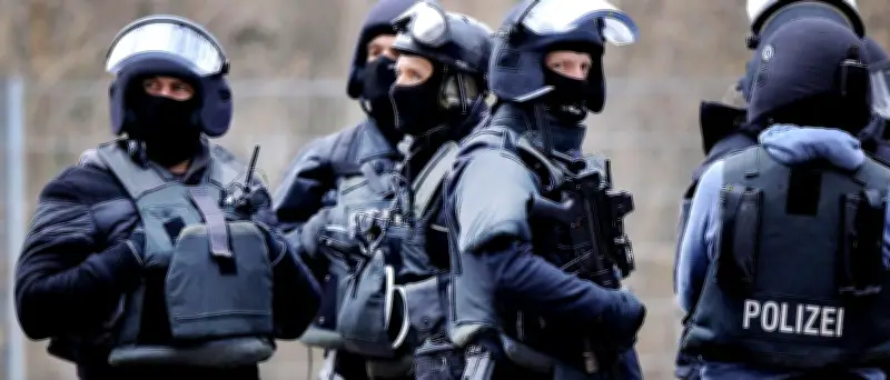 SEK nimmt Räuber-Trio in Berlin fest – Waffen und Munition gefunden
