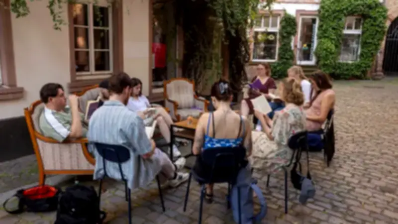 Silent Book Clubs: Gemeinsam lesen in Mainz