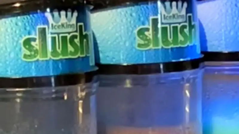 Slush-Eis-Gefahr: Darum sollten Kinder auf bunte Getränke verzichten