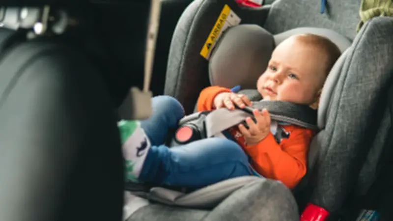 Sommerhitze im Auto: Lebensgefahr für Kinder – Experten warnen