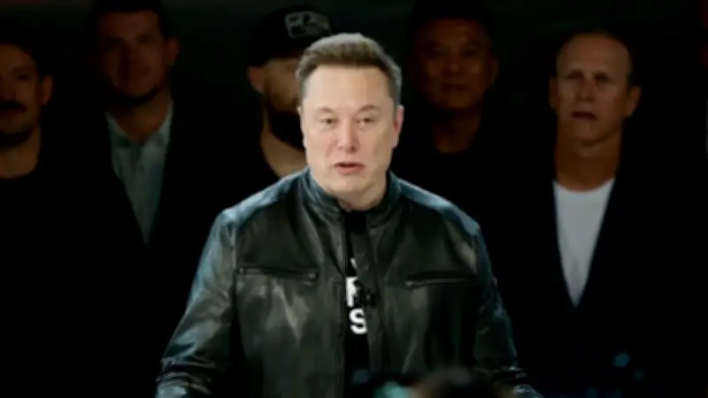 SpaceX-Aktie stürzt ab: 600 Milliarden Dollar Börsenwert vernichtet