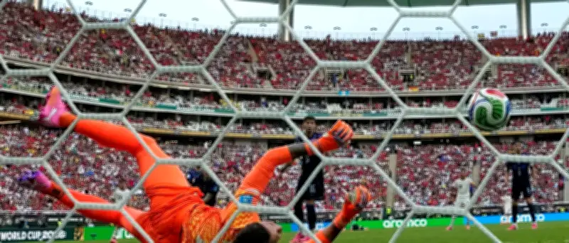 Spanien wirft Uruguay nach Muslera-Patzer aus WM – Team zerstritten