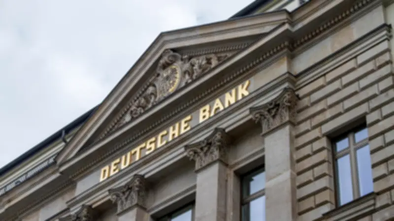 Spar-Ticker: VW Bank überholt Postbank und Deutsche Bank bei Festgeld-Zinsen