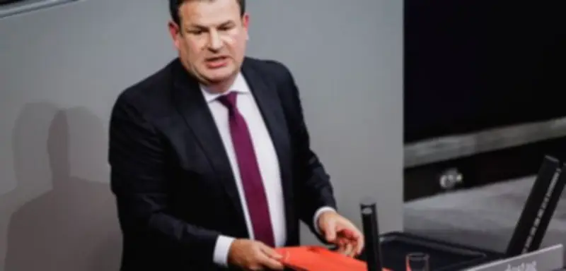SPD in der Krise: Spekulationen über neue Parteichefs