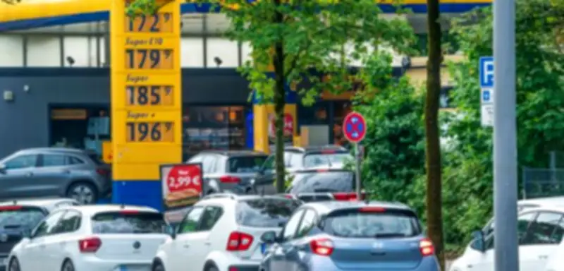 Spritpreise steigen vor Ende des Tankrabatts deutlich an