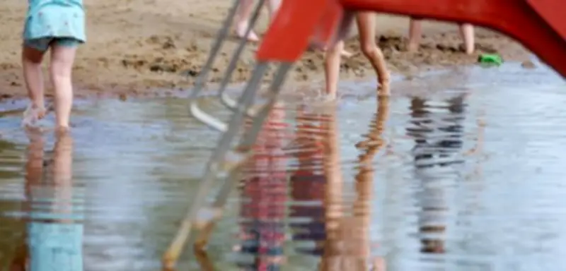 Stadt Halle fordert Strandbad auf, Deutschpflicht zurückzunehmen