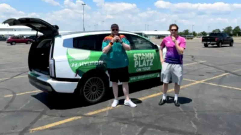 Stammplatz-Roadtrip: André Albers und Noah Friedmann fahren Götzes Auto von Toronto nach New York