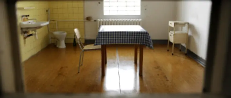 Stasi-Ärzte sedierten Häftlinge für Verhöre und verteidigen sich bis heute