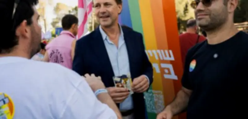 Steffen Seibert verabschiedet sich als Botschafter in Israel mit hebräischem Video
