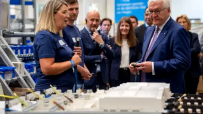 Steinmeier: Doppelter Epochenbruch ohne historische Blaupause