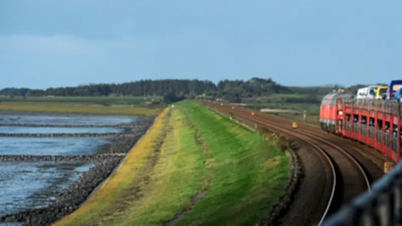 Sylt: Hindenburgdamm wird zum Syltdamm – neuer Name für Bahnverbindung