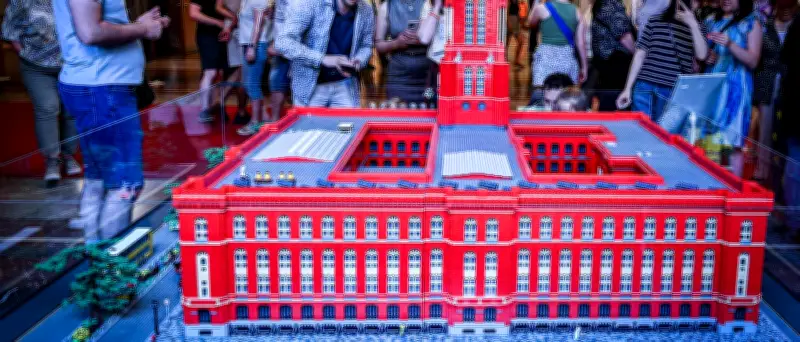 Tag der offenen Tür im Roten Rathaus: 7.000 Besucher strömten in den Berliner Regierungssitz