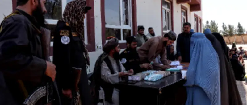 Taliban verschärfen Kleiderordnung: Toter bei Protest in Herat