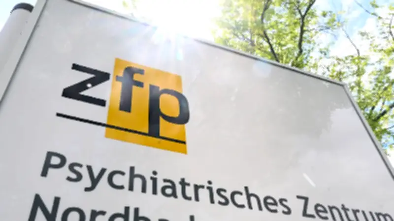 Tod von Psychiatriepatient: Ermittlungen gegen fünf Polizisten