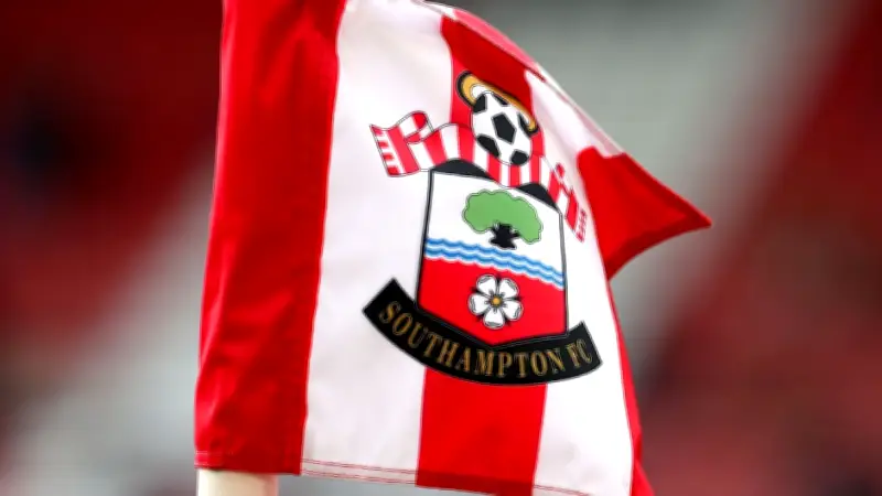 Tonda Eckert bleibt trotz Spionage-Skandal Trainer in Southampton