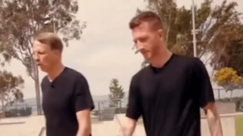 Tony Hawk und Marco Reus: Legendäres Duo bei FIFA-WM-Dreh