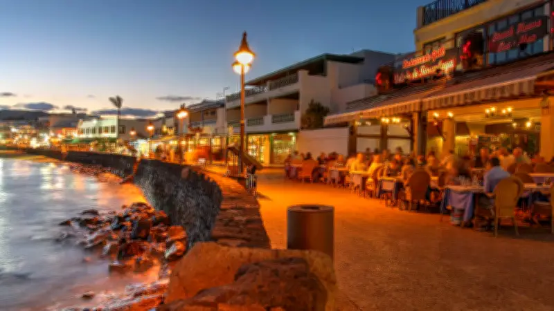 Touristen-Proteste auf Lanzarote: Airbnb-Schlösser zugeklebt