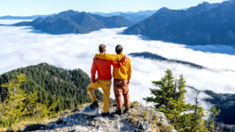 Treu und zuverlässig: Diese 5 Sternzeichen sind Freunde fürs Leben