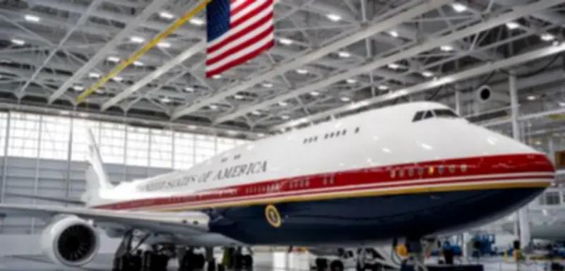 Trump enthüllt von Katar geschenkte neue Air Force One