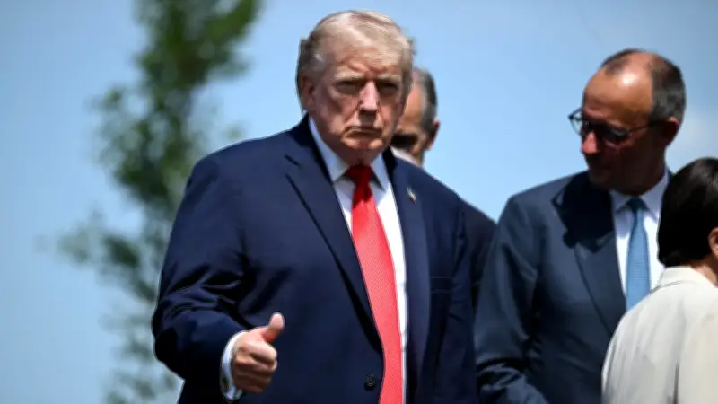Trumps Traum vom US-blauen Pool endet im Sumpfgrün