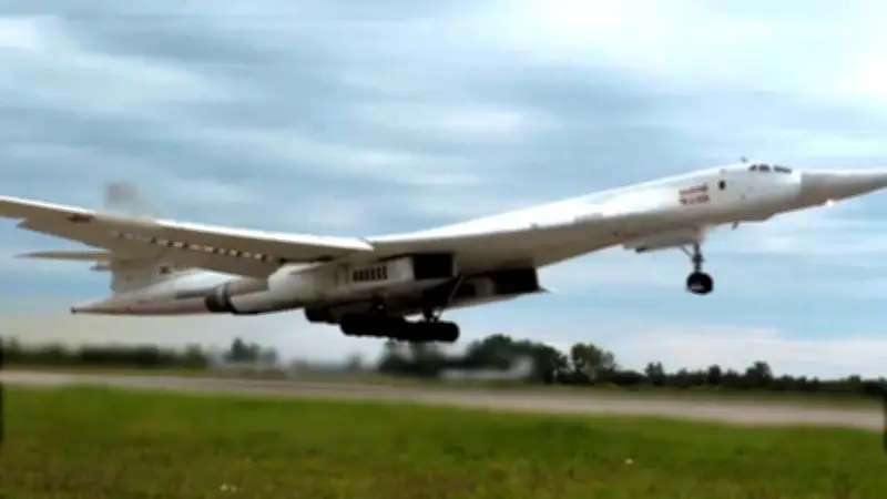 Tu-160-Bomber über Barentssee: Russland testet Raketenflug