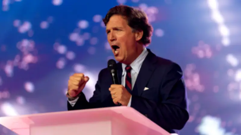Tucker Carlson bricht mit Republikanern: Scharfe Kritik an Trump-Partei