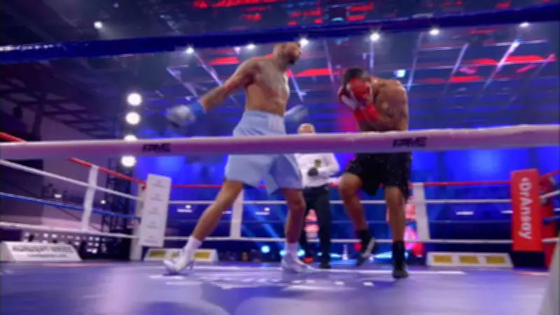 Ty Mitchell vs. Aro Schwartz: Spektakulärer Leberhaken-K.o. im Boxkampf