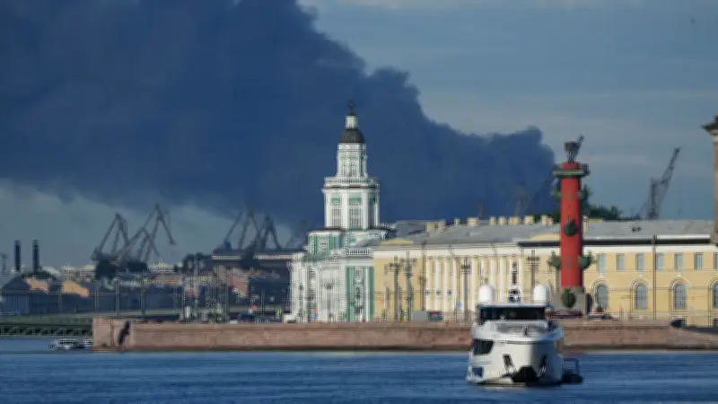 Ukraine attackiert Ölterminal bei St. Petersburg – Selenskyj bestätigt