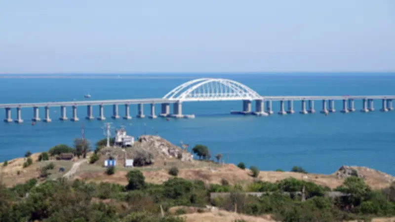 Ukraine: Russland sperrt Krim-Brücke – Benzin-Krise auf der Halbinsel