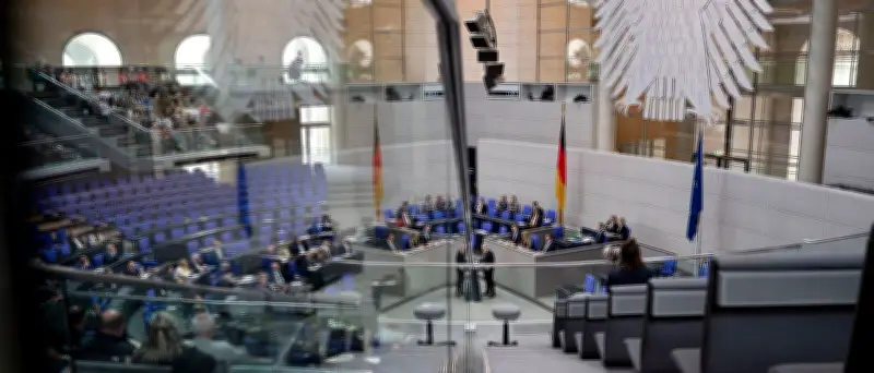 Umfrage: 78% der Führungskräfte sehen Demokratie als Erfolgsfaktor