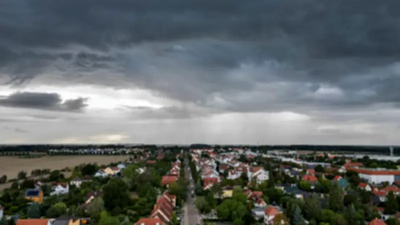 Unbeständiges Wetter in Mitteldeutschland: Regen und Gewitter