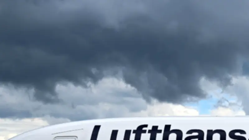 Unfall am Frankfurter Flughafen: Lufthansa-Mitarbeiter verletzt