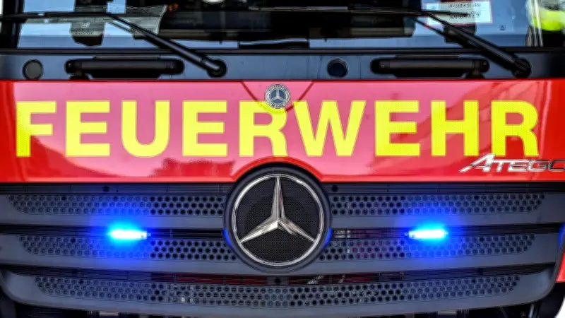 Unfall mit Feuerwehrfahrzeug am Fehrbelliner Platz – Zeugen gesucht