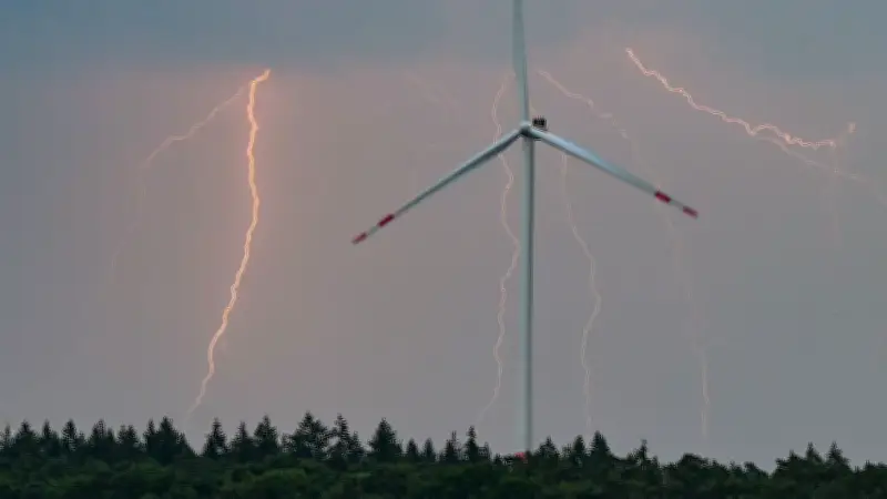 Unwetter in Berlin und Brandenburg: Gewitter, Starkregen und Hagel erwartet