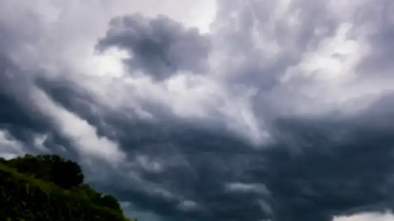 Unwetter in Deutschland: Starkregen, Hagel und Tornados möglich