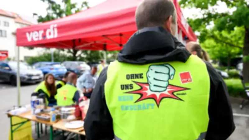 Verdi ruft zu Warnstreiks im Handel in Sachsen auf