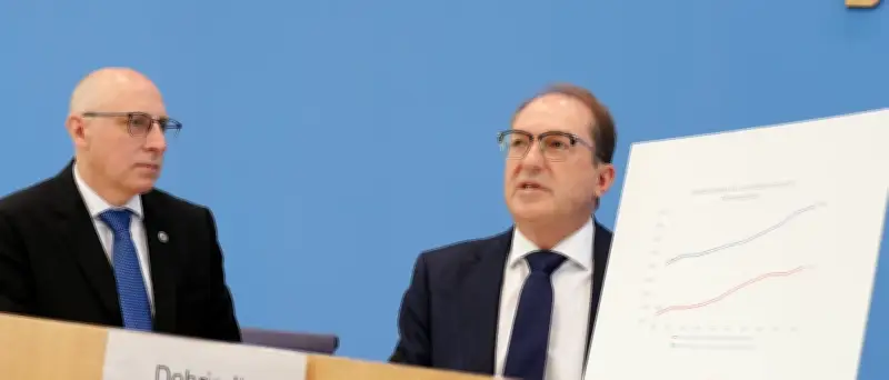 Verfassungsschutz: Deutlicher Anstieg extremistischer Personen in Deutschland