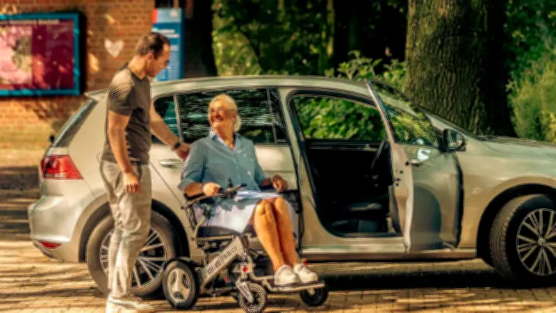 Volksrolli: Faltbarer Elektrorollstuhl kostenlos von der Krankenkasse