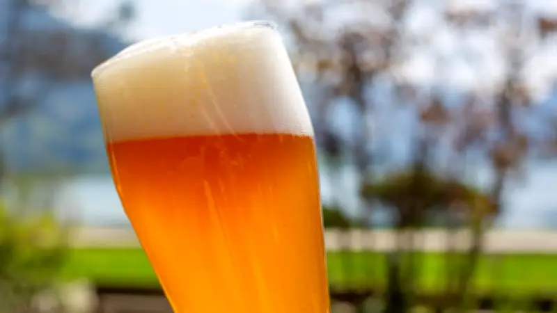 Wettergott Fußballfan? Biergarten-Barometer für Deutschlandspiel