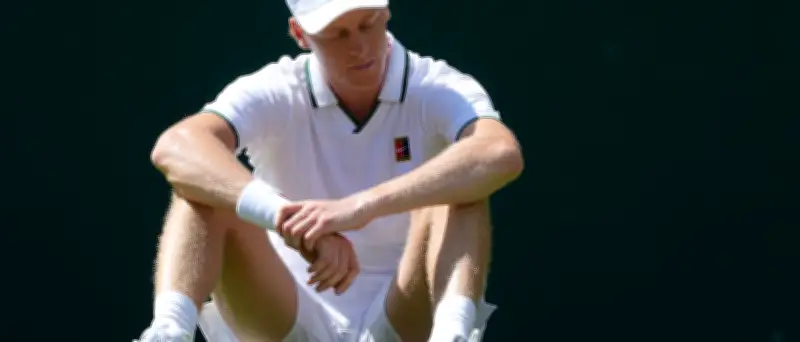 Wimbledon: Topfavorit Sinner nach Sturz und Fünf-Satz-Sieg in Runde zwei