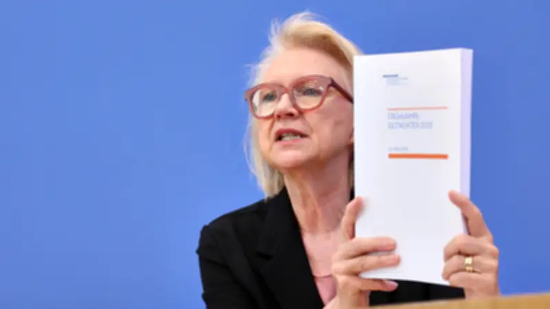 Wirtschaftsweise Schnitzer fordert Streichung von Steuervergünstigungen