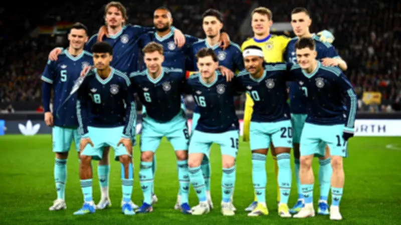 WM 2026: Kann ein Sommermärchen Merz aus dem Umfragetief helfen?